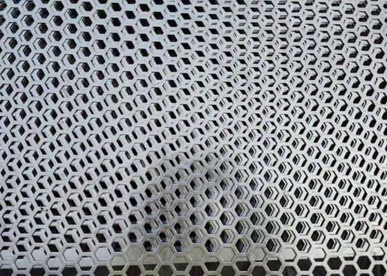 620mmX2440mm Perforasyonlu Metal Panel özelleştirme
