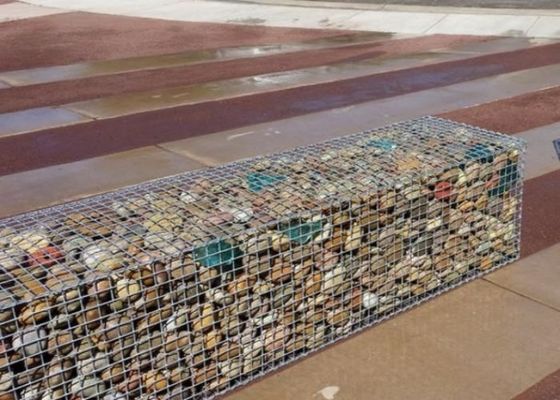 Peyzaj İnşaatında Dekoratif Gabion Olarak Kullanılan Ağır Kaynaklı Tel Örgü