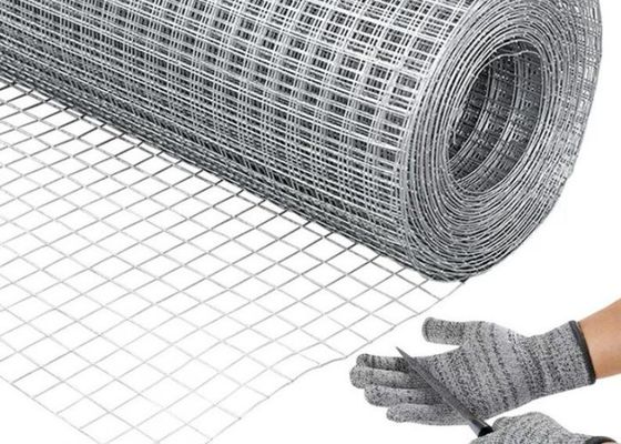 Koruyucu plastik boya ile galvanizli kaynaklı tel örgü