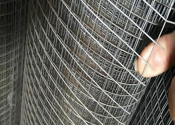 Koruyucu plastik boya ile galvanizli kaynaklı tel örgü