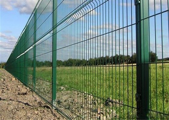 Güvenlik çitleri için paslanmaz karbon çelik PVC kaplı kaynak tel örgü