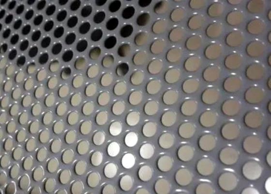 ISO 9001 standartları Dekorasyon için Galvanizli Perforasyonlu Metal Açı Tablosu