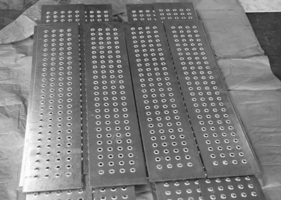 Çeşitli Uygulamalardaki Özelleştirilebilir Perforasyonlu Metal Yaprakları