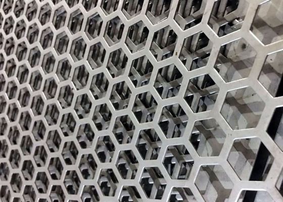 Özel Uygulamalar için Birinci Sınıf Eloksallı Delikli Metal Sac Paneller