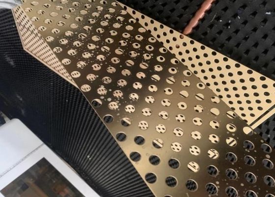 Mimarlık Filtrasyonu İçin Özel Perforasyonlu Metal Mesh Yapısı