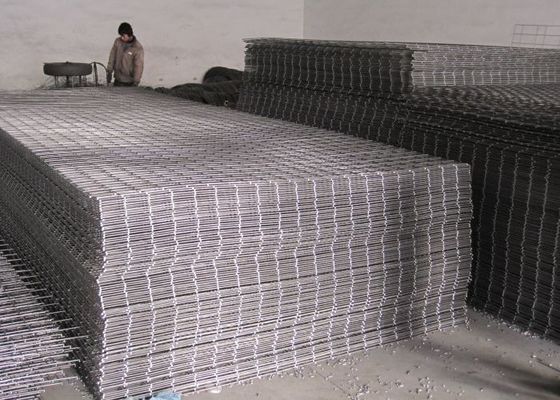Yüksek Güçlü Galvanizli Çelik Kaynak Ağı Dolabı 0,5 mm-6.0 mm çaplı