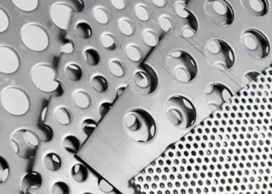 Çekim gücü 250 ila 550 MPa Perforasyonlu Metal Panel İsteğe göre özelleştirme ve çoklu endüstriyel kullanımlar için çok yönlü seçenek