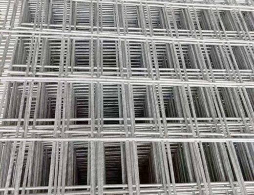 50x200mm Galvanizli kaynaklı tel örgü panelleri korozyona karşı