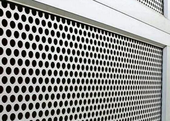 Düz delikli metal levha, cilalı, toz boyalı, galvanizli, 0,5 mm ila 10 mm kalınlık, ses kontrolü ve güvenlik uygulamaları için uygundur